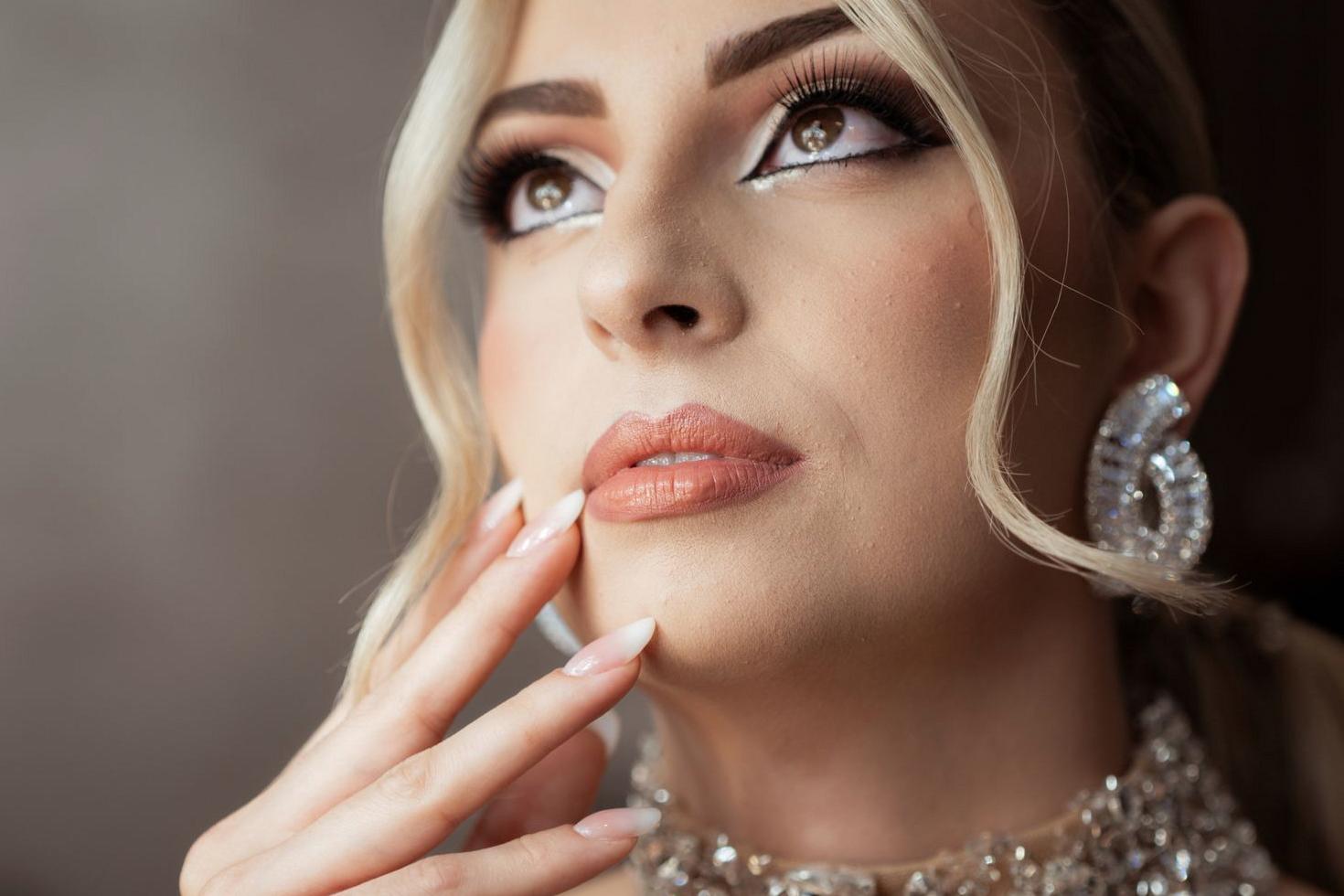 Bridal makeup detail